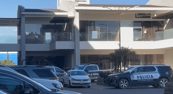 Mujer se quita la vida tras arrojarse de Plaza Paseo del Sur en  la zona de Angelópolis