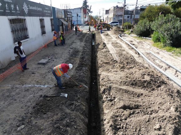 Avanza Gobierno de la Ciudad con trabajos de rehabilitación vial en Xonaca