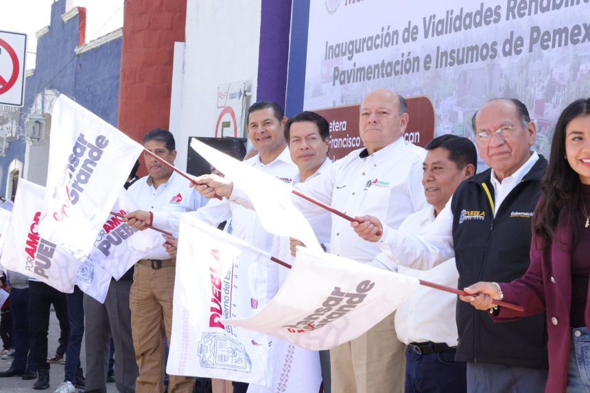 PEMEX refuerza a Puebla: Más de 8,500 toneladas de asfalto para pavimentación récord por combate al huachicol