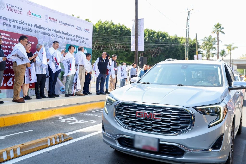 PEMEX refuerza a Puebla: Más de 8,500 toneladas de asfalto para pavimentación récord por combate al huachicol 1 AA 0412 3 4