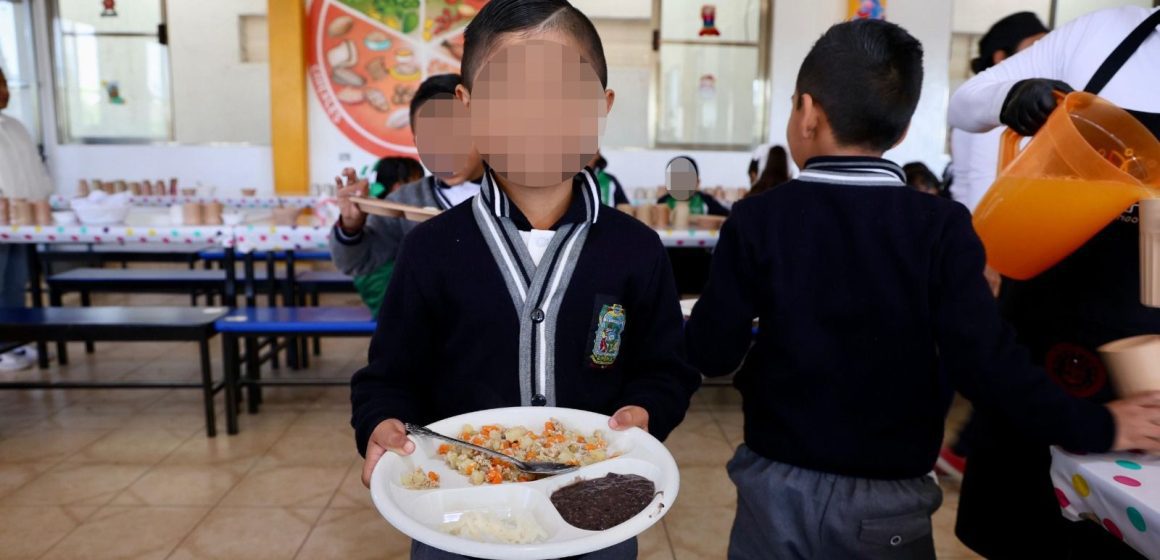 AA_1411_1_(3)_1 Alimentar a la niñez es sembrar esperanza y bienestar para Puebla: Armenta