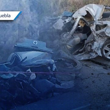 Accidente Mustang - Chignahuapan Muere conductor de Mustang tras ser embestido por un tráiler en Chignahuapan