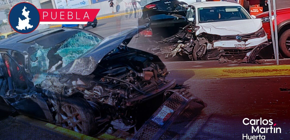 Accidente Vía Atlixcáyotl - Vía San Ángel Muere transeúnte en carambola en la Vía Atlixcáyotl, a la altura de Vía San Ángel