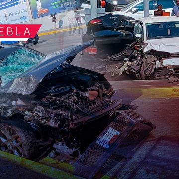 Accidente Vía Atlixcáyotl - Vía San Ángel Muere transeúnte en carambola en la Vía Atlixcáyotl, a la altura de Vía San Ángel