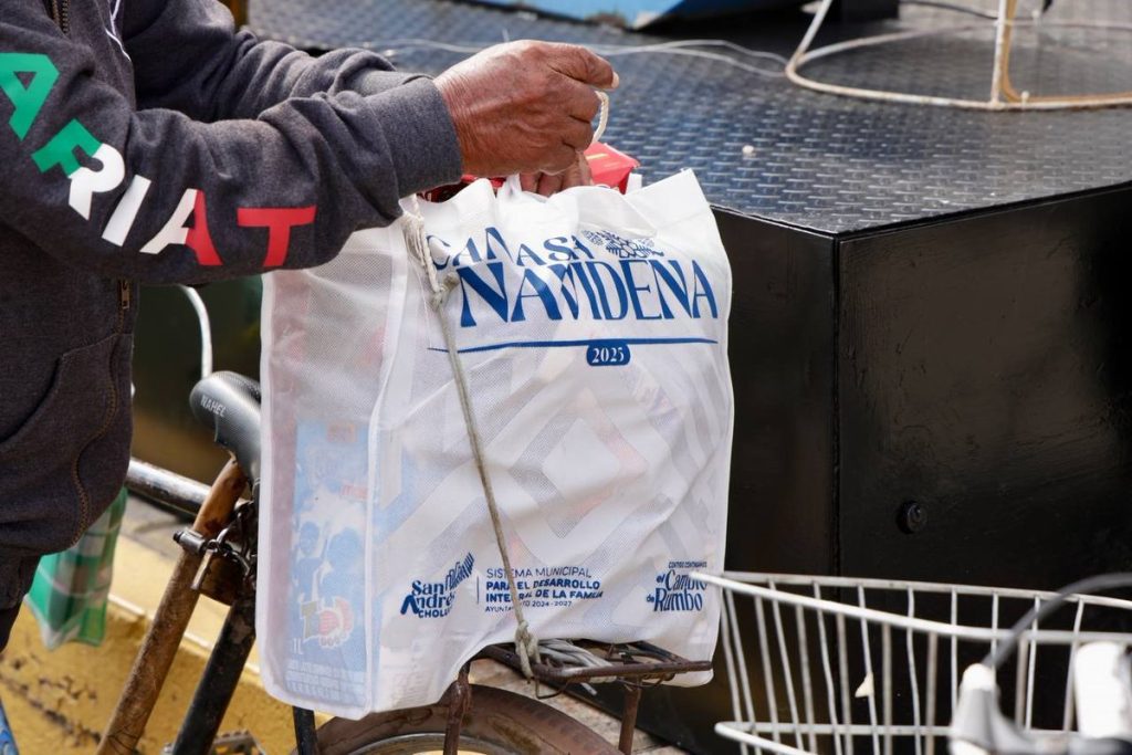 Arranca en San Andrés Cholula la entrega de Canasta Navideña 2025 1 Arranca en San Andrés Cholula la entrega de Canasta Navideña 2025