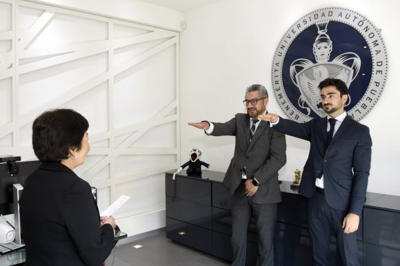 Rectora Lilia Cedillo toma protesta a nuevos funcionarios de la BUAP