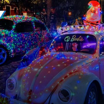 Caravana de vochos y combis iluminados llega a Puebla Caravana de vochos y combis iluminados llega a Puebla
