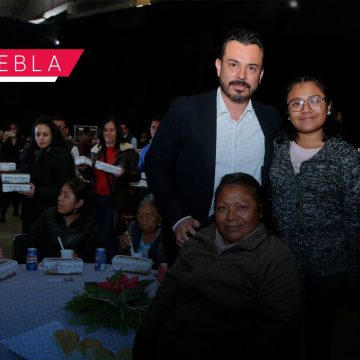 Cena Navideña en el Centro Expositor reúne a más de tres mil personas en Puebla