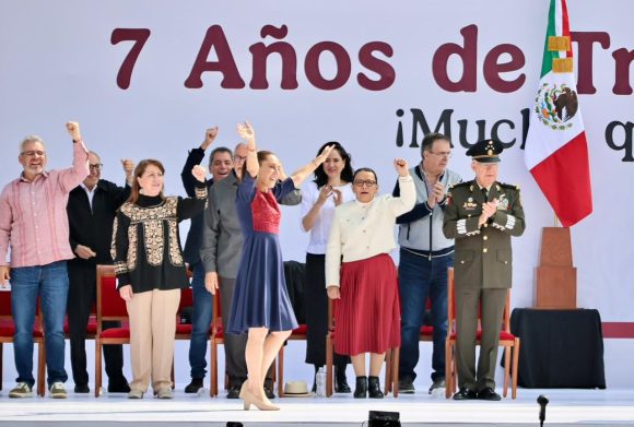 Sheinbaum afirma que “no vencerán al pueblo de México” al celebrar 7 años de la 4T