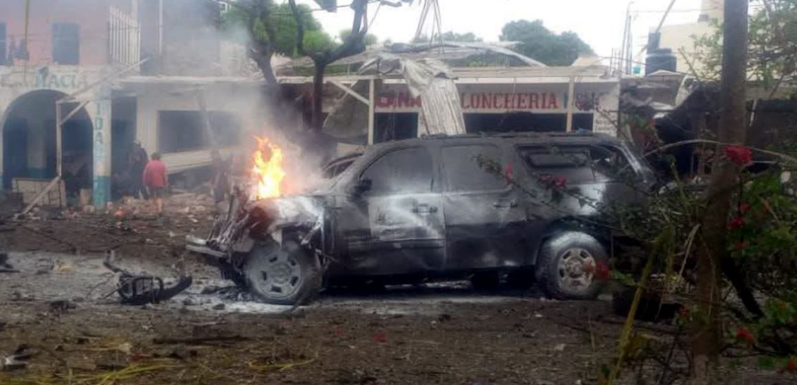 Explosión auto Michoacán FGR abre investigación por explosión de auto en Michoacán; suman 3 muertos