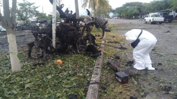 Suman cinco muertos por explosión de coche en Michoacán; investigan como terrorismo
