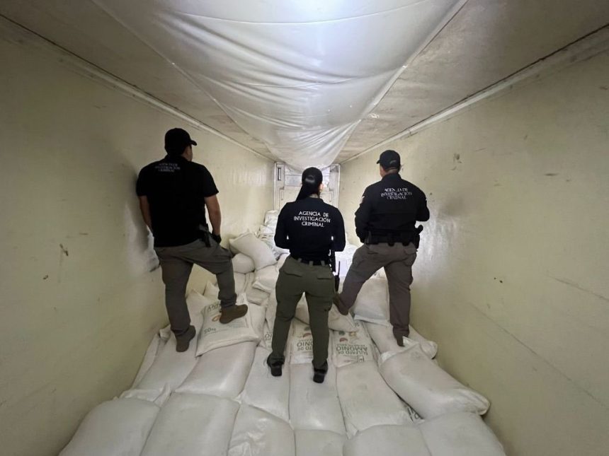 Aseguran 320 kilos de metanfetamina en Los Mochis; dos detenidos tras operativo federal