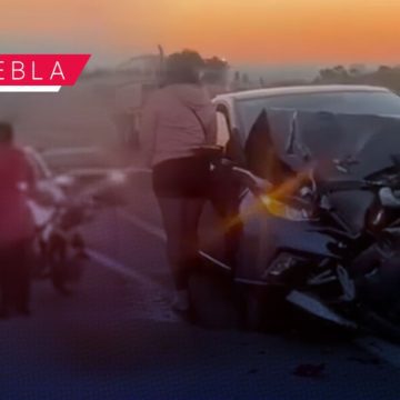 Fuerte accidente en la autopista Puebla-Atlixco deja dos heridos