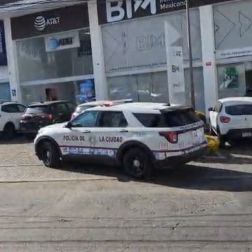 Screenshot Roban a cuentahabiente en el interior del banco BBVA de La Paz