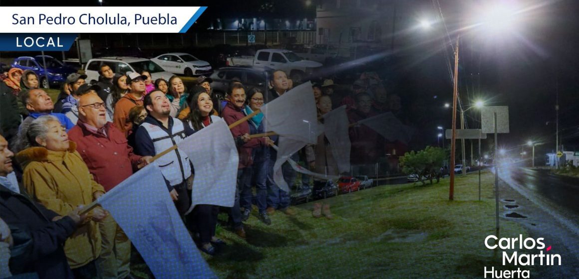 Modernizan alumbrado público en el Paso de Cortés para fortalecer la seguridad vial en San Pedro Cholula