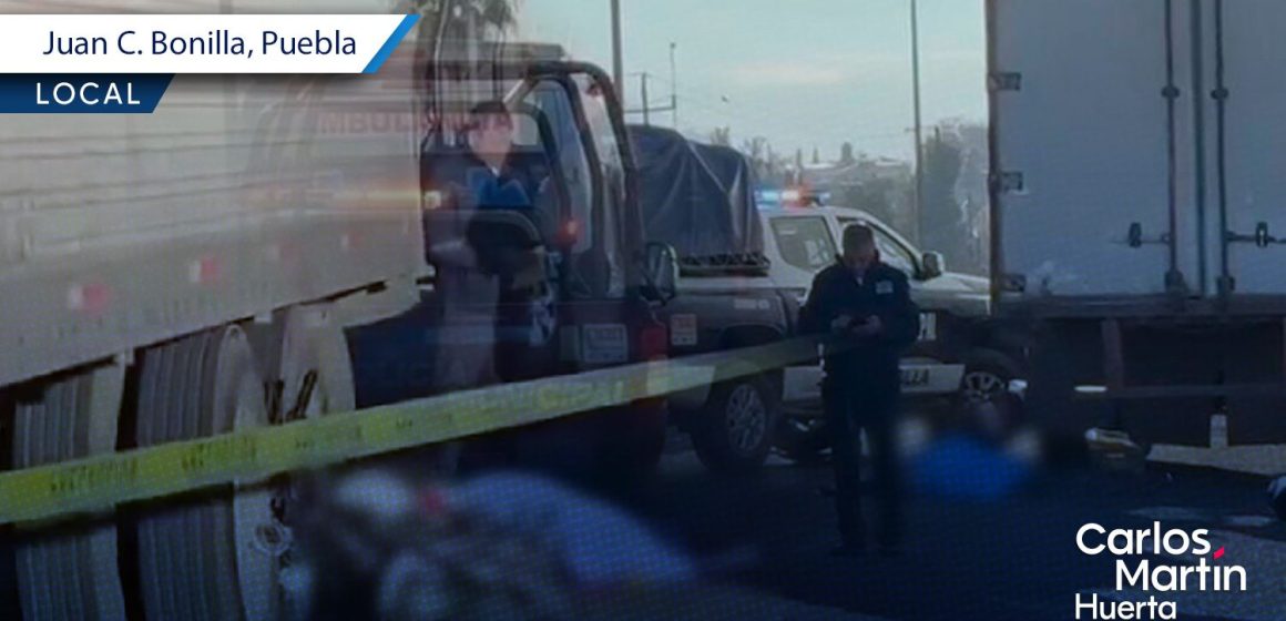 Portada Motociclista muere tras estrellarse contra tráiler estacionado en la México-Puebla CMH Motociclista muere tras estrellarse contra tráiler estacionado en la México-Puebla