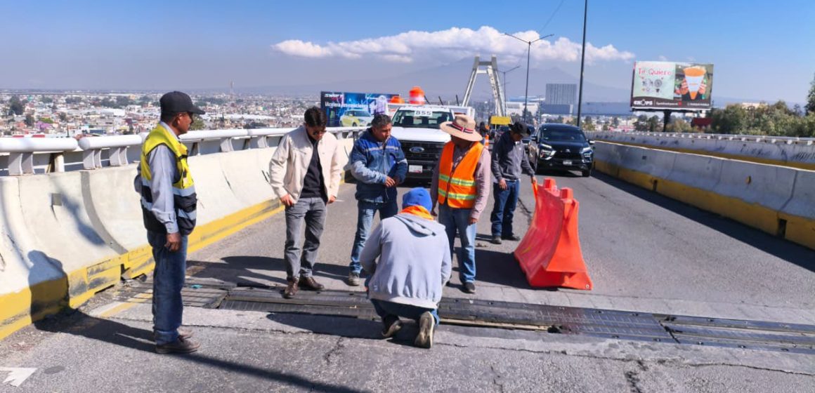 Descartan daño estructural en el puente Zaragoza; inician reparaciones
