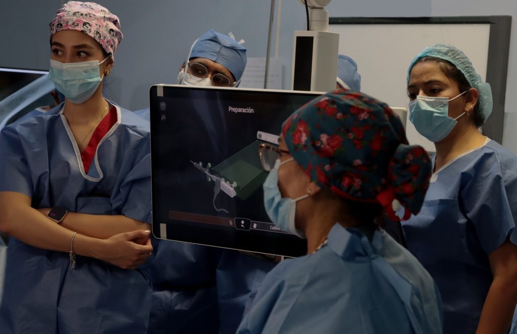 ISSSTEP realiza primera cirugía de rodilla asistida con inteligencia artificial en Puebla 1 Salud 1712 1 3