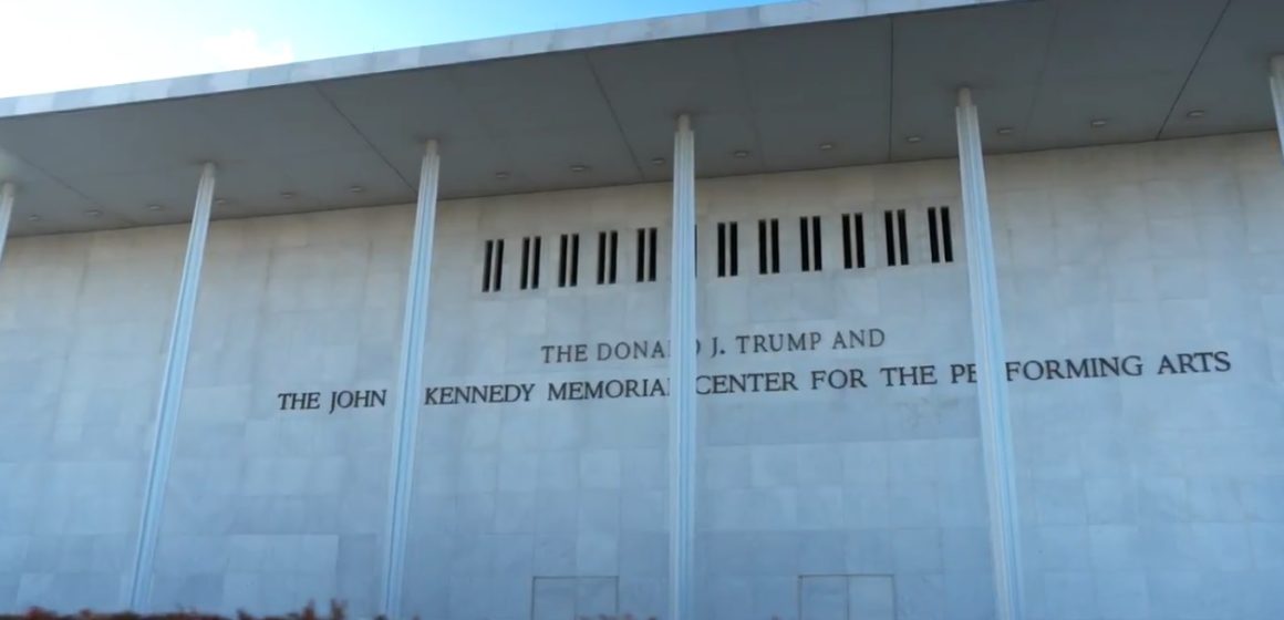 Renombran el Kennedy Center como “Trump-Kennedy Center”