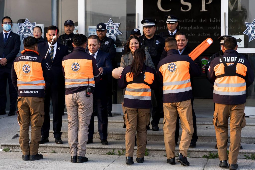 Equipa Lupita Cuautle a Policía y Protección Civil de San Andrés Cholula 1 WhatsApp Image 2025 12 08 at 3.10.05 PM
