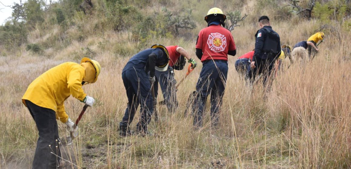 WhatsApp Image 2025-12-08 at 5.44.59 PM (1) Gobierno de San Pedro Cholula refuerza la capacitación en prevención y combate de incendios forestales
