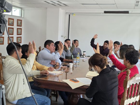 WhatsApp Image 2025-12-11 at 4.15.50 PM Cabildo de Cuautlancingo aprueba importantes acciones en beneficio de los ciudadanos