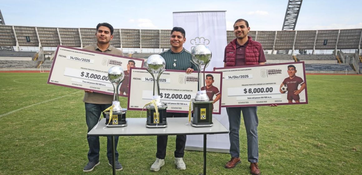 WhatsApp Image 2025-12-14 at 6.46.49 PM Omar Muñoz preside final de la “Liga Municipal de Futbol”