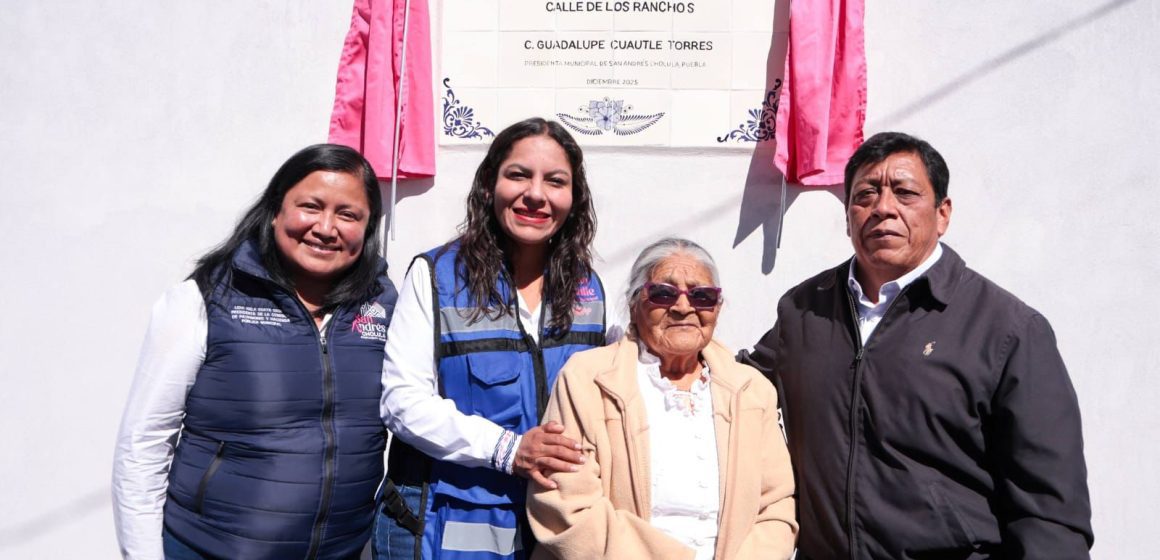 WhatsApp Image 2025-12-17 at 5.07.33 PM Entrega Lupita Cuautle adoquinamiento en San Bernardino Tlaxcalancingo