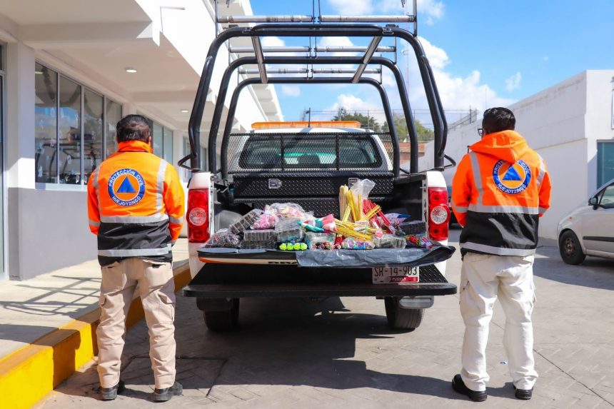 Protección Civil y Marina decomisan 50 kg de pirotecnia clandestina en Huejotzingo
