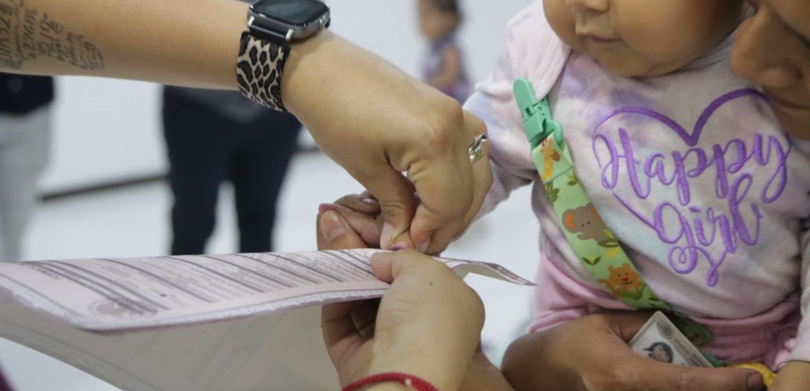 Ariadna Ayala impulsa jornada de registros de nacimiento gratuitos en Atlixco