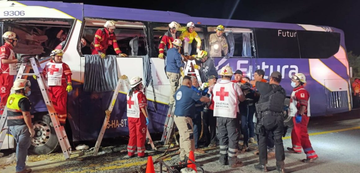Tragedia en Tamaulipas: Choque entre autobús futura y tráiler deja dos muertos y 36 heridos