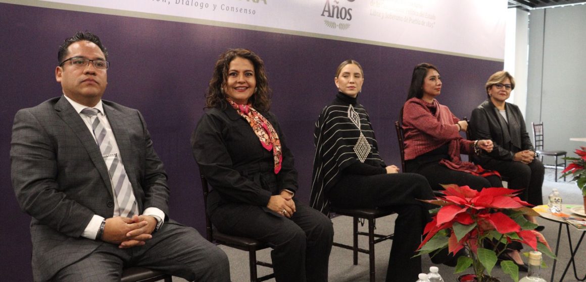 congreso Entrega Congreso del Estado Galardones y Reconocimientos al Mérito Turístico, a figuras clave del sector