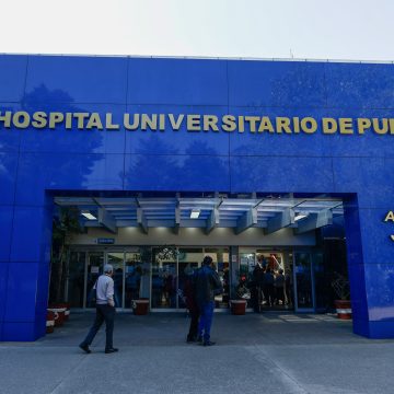 manifestacion-trabajadores-buap-689667 (1) El HUP, una oportunidad para servir a los demás con calidez: Rectora Lilia Cedillo