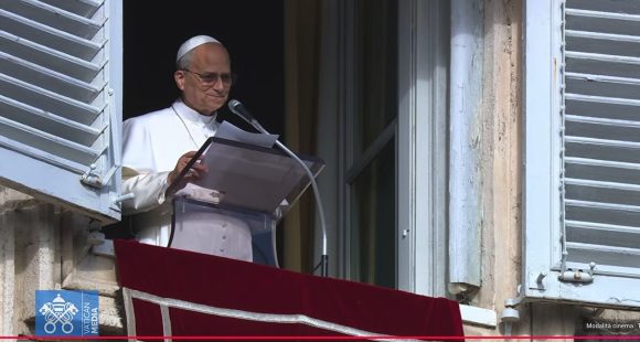 Papa León XIV llama a orar por la paz de todos los niños del mundo