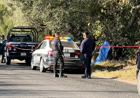 Hallan cuerpo sin vida en carretera La Magdalena-Matzaco, Izúcar de Matamoros