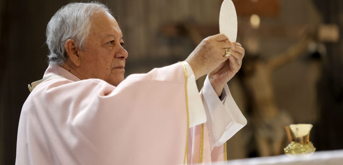 VÍCTOR SÁNCHEZ ESPINOSA Arzobispo de Puebla reporta cuatro robos a parroquias en 2025