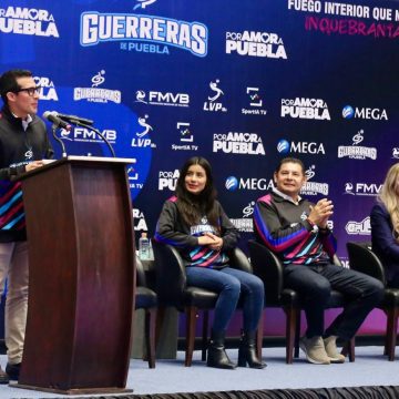 AA_2401_4_(4) Voleibol Profesional: Rommel Pacheco inaugura liga en Puebla