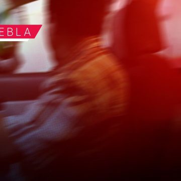 Abandonan a chofer de plataforma; ‘pasajeros’ le robaron su camioneta