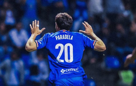 Cruz Azul vence a Puebla en el Cuauhtémoc con gol de Paradela