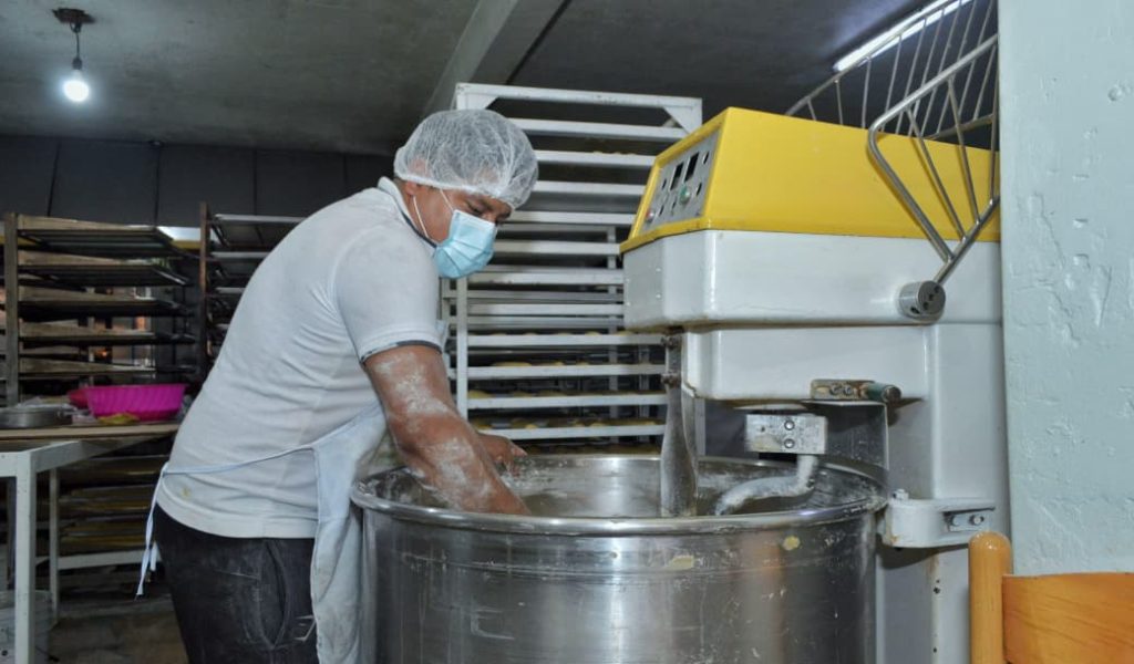 DIF Puebla Capital inicia la elaboracion de la Rosca de Reyes monumental 3