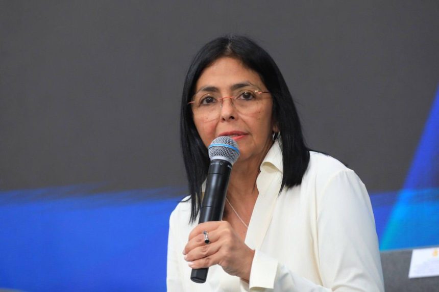 “Maduro es el único presidente y Venezuela no será colonia”: Delcy Rodríguez