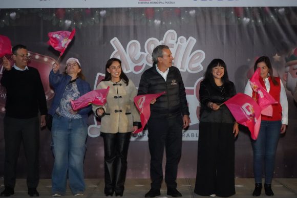 Puebla Capital vive la magia de los Reyes Magos con espectacular desfile y show de drones