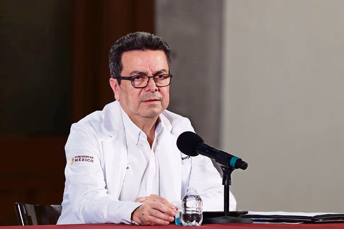 Designan a Víctor Hugo Borja como nuevo titular de la Cofepris