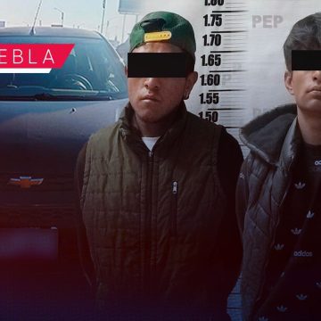 Detienen a dos sujetos con arma y droga en Periférico; recuperan auto robado