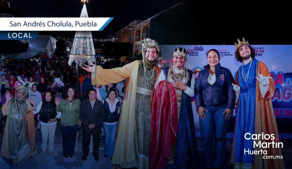 Entregan juguetes en San Andrés Cholula por el Día de Reyes