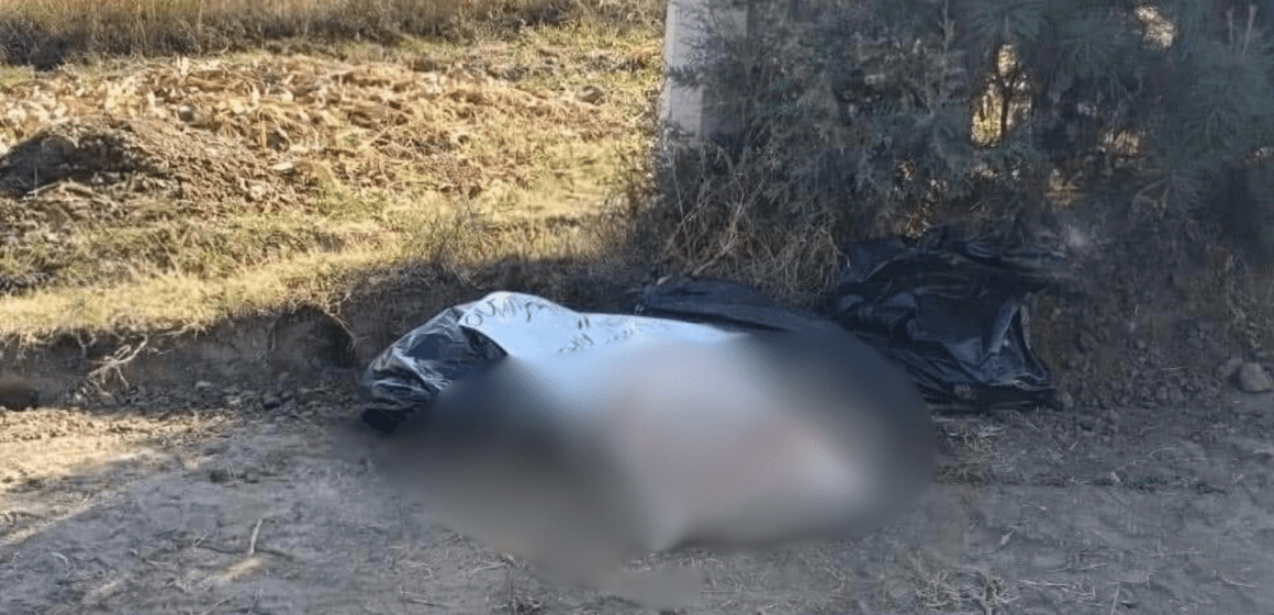Hallan dos cuerpos desmembrados con mensajes de amenaza en Santa Rita Tlahuapan
