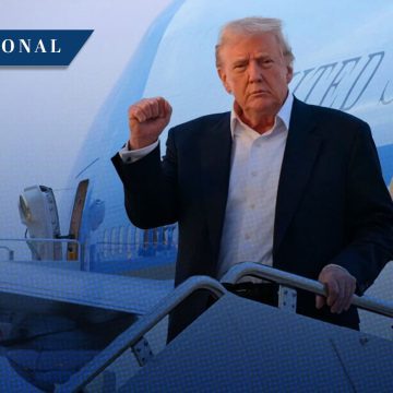 Donald Trump - Air Force One Trump retoma su vuelo a Davos tras falla eléctrica en el Air Force One