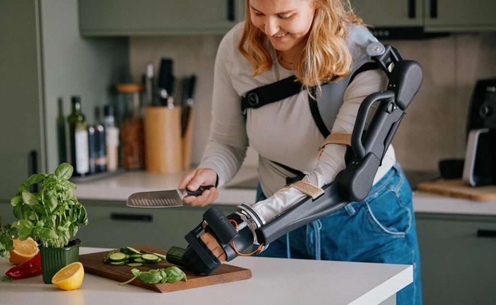 Noruega desarrolla el primer exoesqueleto de brazo completo para pacientes con ictus