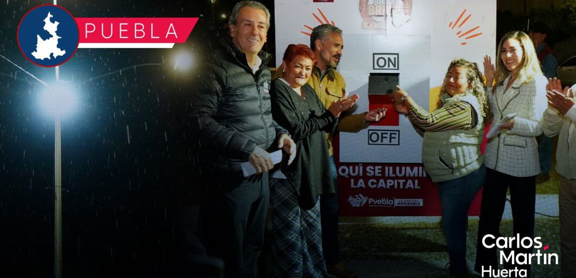 Puebla Brilla Instalan 201 luminarias LED en Jardines de Santa Rosa Puebla Brilla: Instalan 201 luminarias LED en Jardines de Santa Rosa