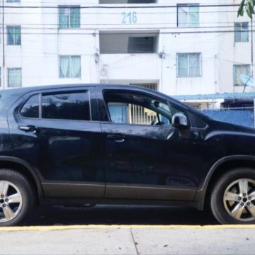 Policía de Cuautlancingo detiene a sujeto y recupera camioneta robada en Sanctorum